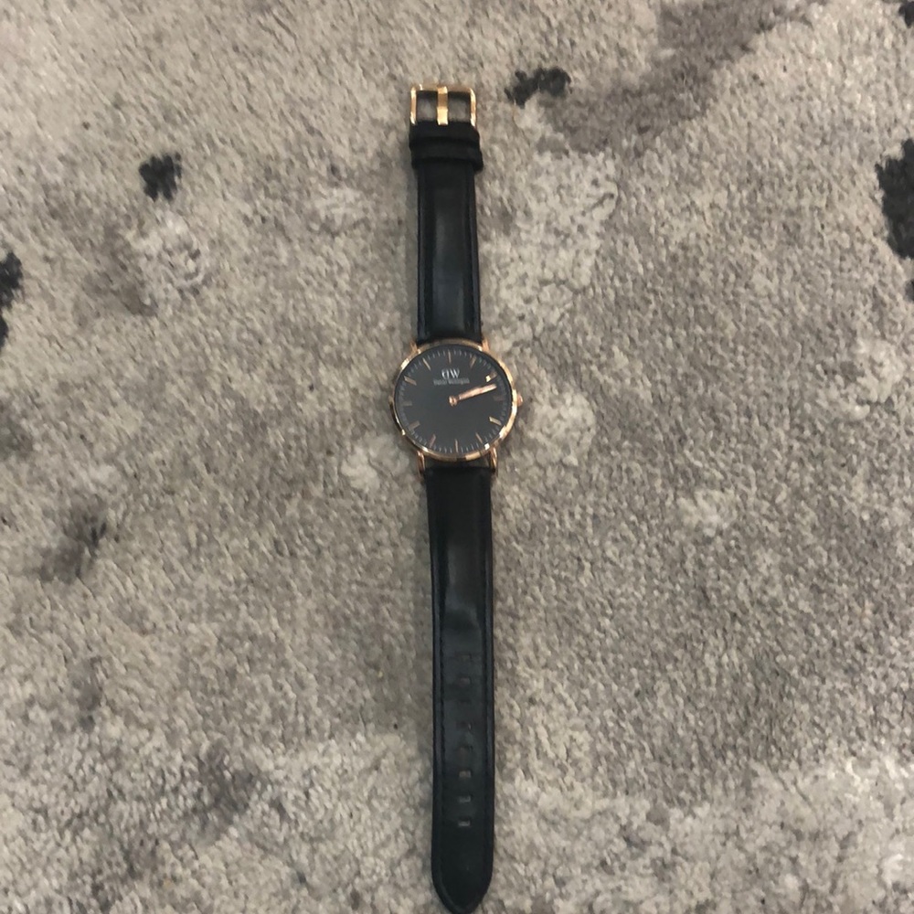 Daniel Wellington rose gold watch